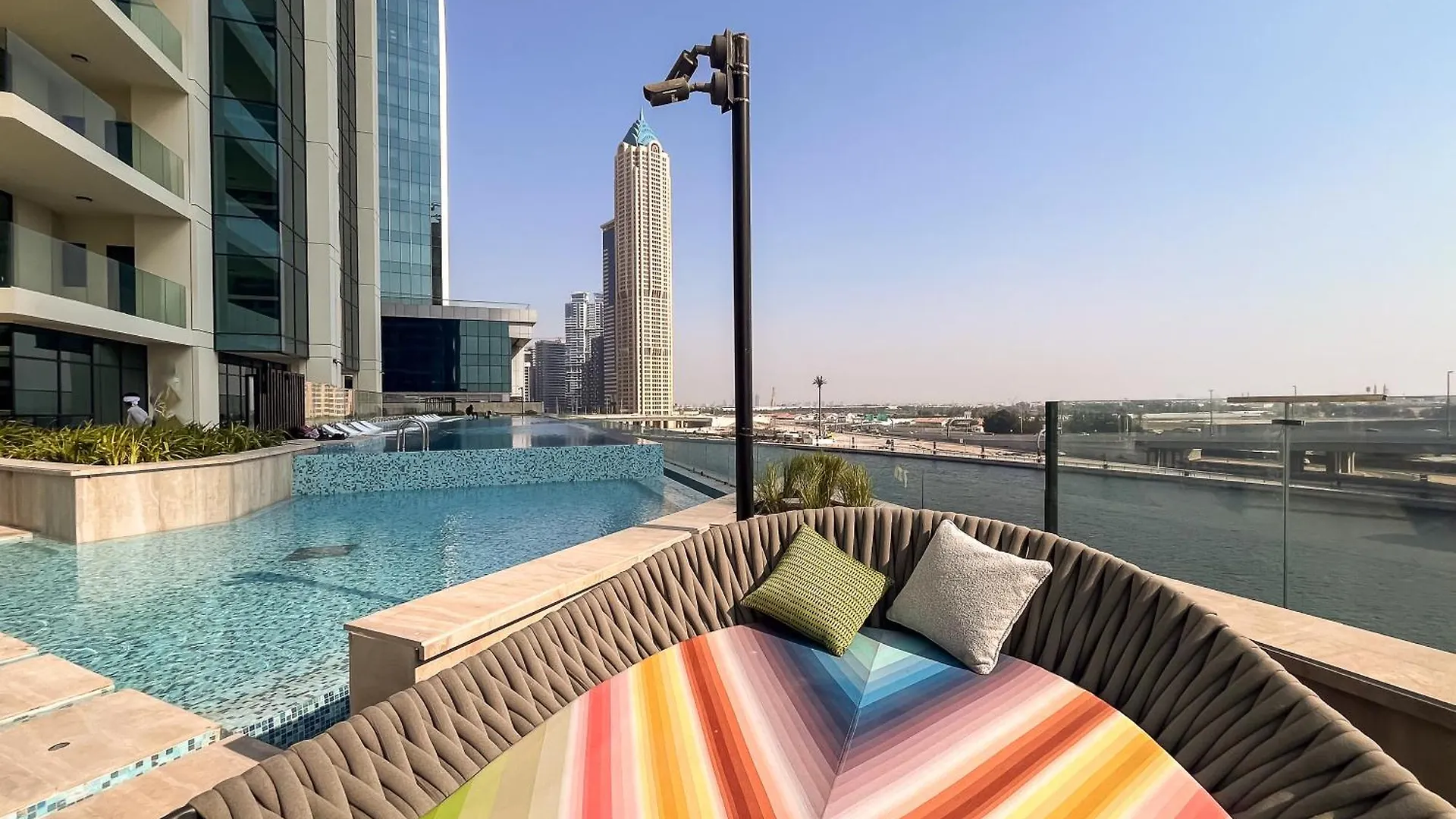 Missoni-Branded Residence Along Business Bay Canal Dubaï Appartement